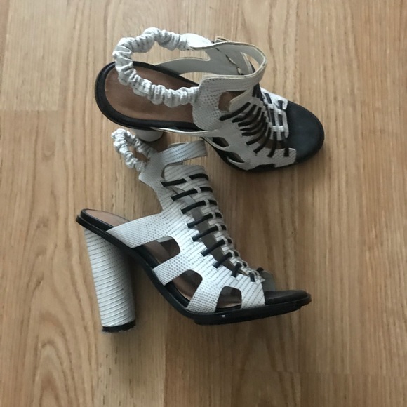 shoetique Shoes - Black and White Heels